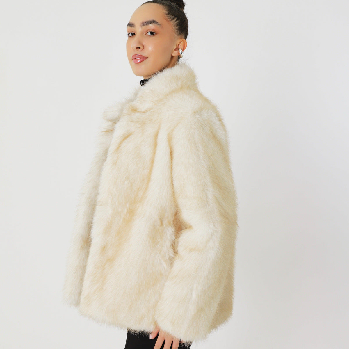 Minimal Oversized Winter Coat featuring Functional Side Pockets City Outerwear by Lilla