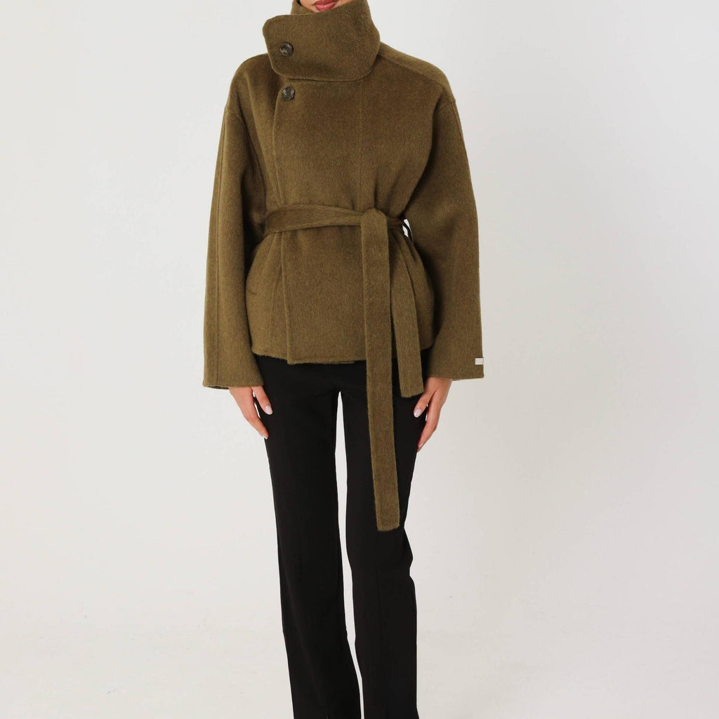 Wool Oversized Short Coat Featuring Side Pockets for Everyday Winter Outerwear by Lilla