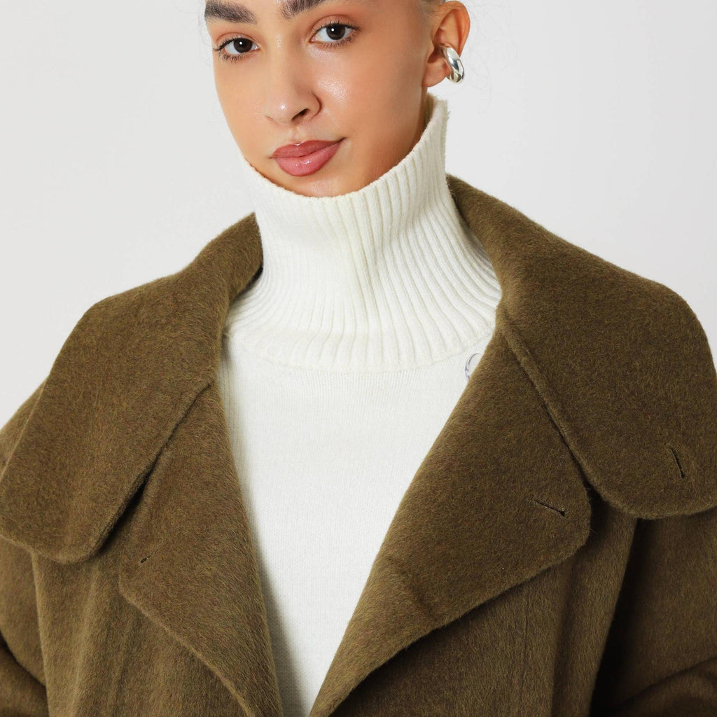 Wool Oversized Short Coat Featuring Side Pockets for Everyday Winter Outerwear by Lilla