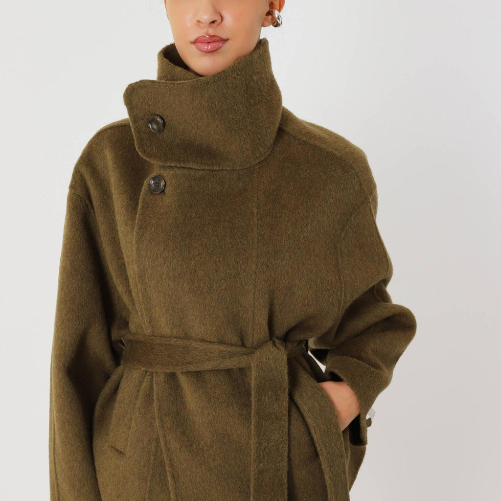Wool Oversized Short Coat Featuring Side Pockets for Everyday Winter Outerwear by Lilla