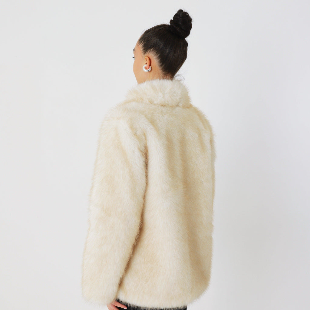 Minimal Oversized Winter Coat featuring Functional Side Pockets City Outerwear by Lilla