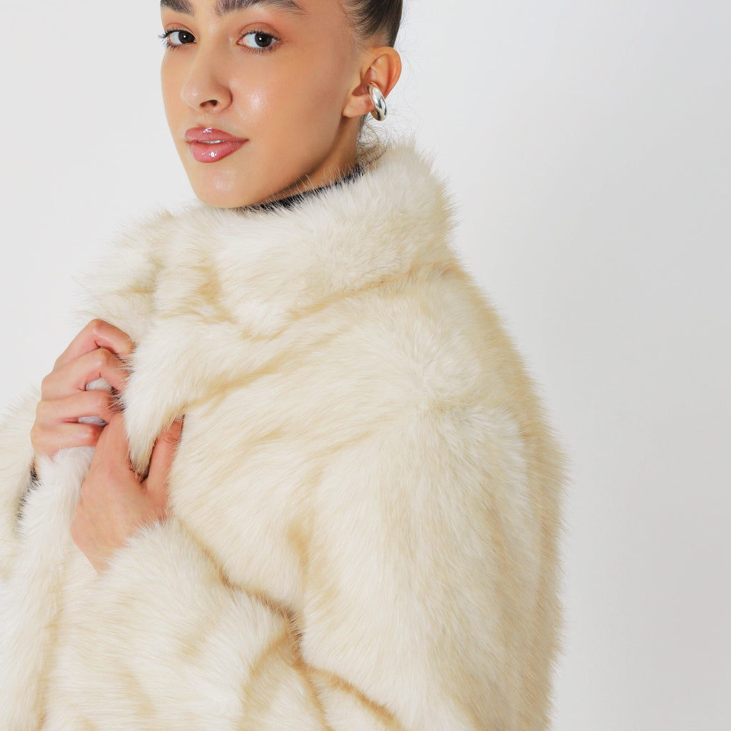 Minimal Oversized Winter Coat featuring Functional Side Pockets City Outerwear by Lilla
