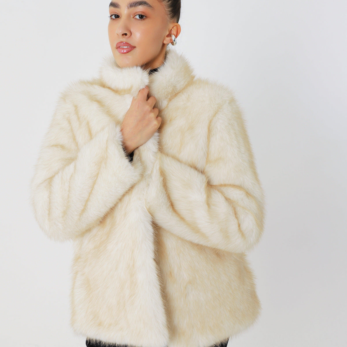 Minimal Oversized Winter Coat featuring Functional Side Pockets City Outerwear by Lilla