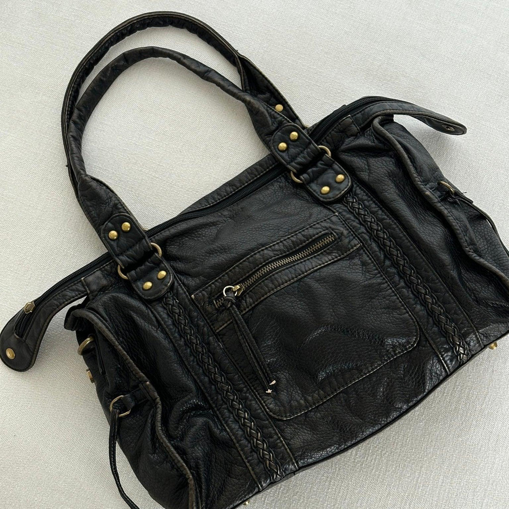 Minimal Compact Shoulder Bag featuring Zipper Closure Everyday Crossbody Handbag by Lilla